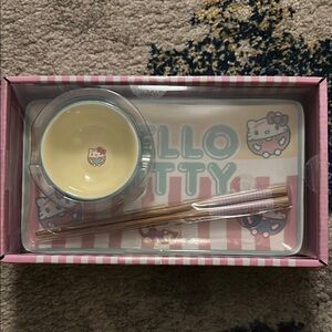 Hello Kitty Sushi and Chopsticks Gift Set